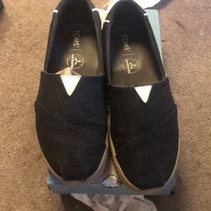Toms and Steve Madden Sandles / slides